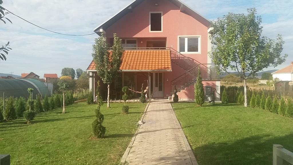 Apartments "Predah Kod Baraca" Ni Eksteriør bilde
