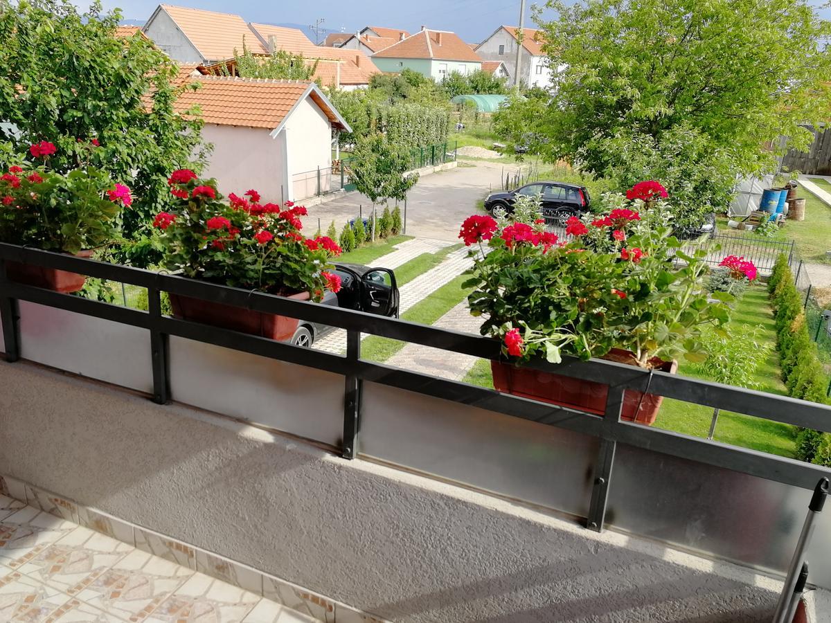 Apartments "Predah Kod Baraca" Ni Eksteriør bilde